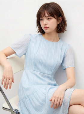 尤西子夏新款时尚百搭圆领短袖小码连衣裙女显瘦减龄高级气质通勤