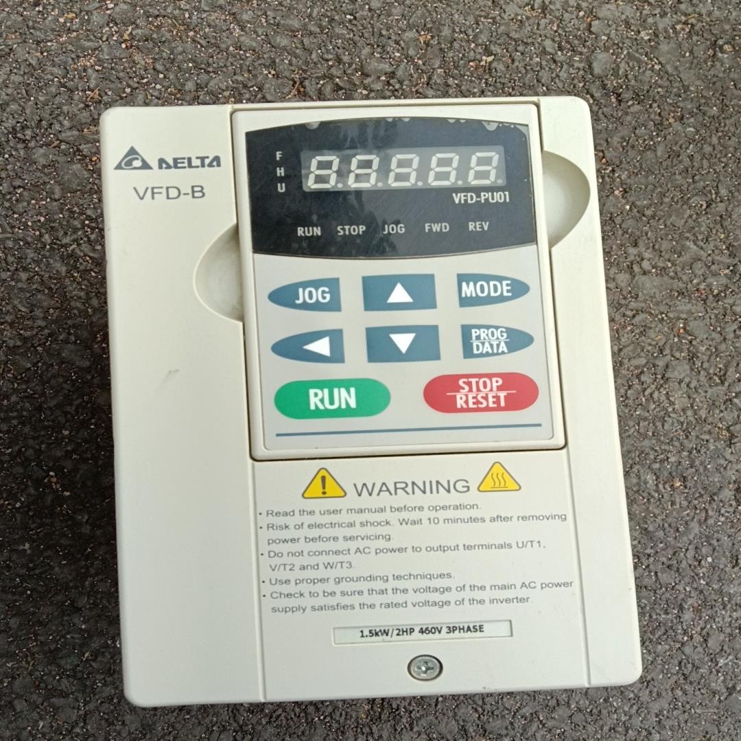 台达B系列15KW变频器15KW380V成色不错{天意设备}