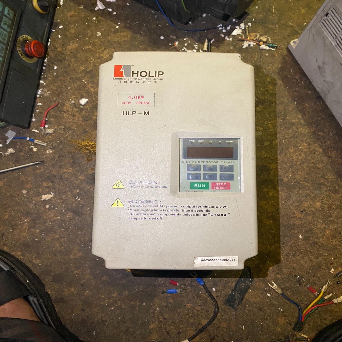 海利普变频器HLPM04D043B4KW功能正常包好{天意设备}