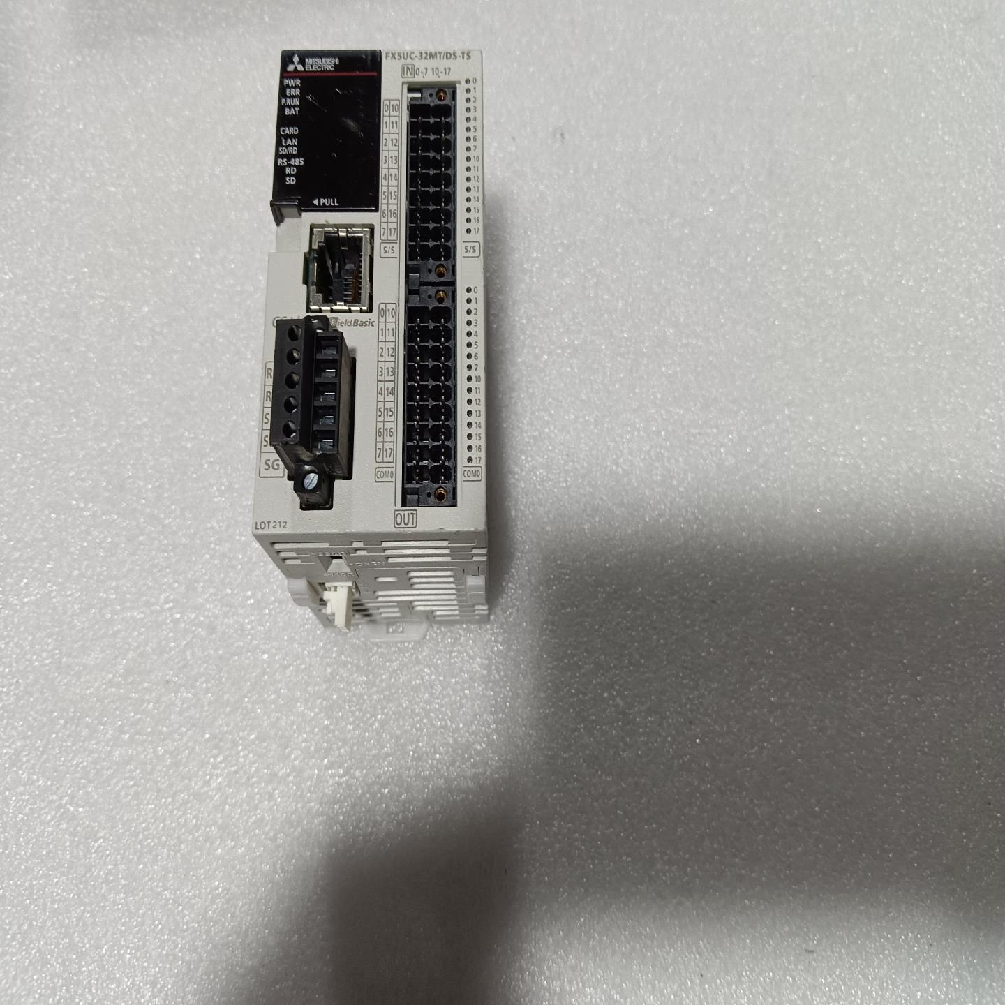 FX5UC-32MTDS-TS21年产品实物拍摄成色{天意设备}