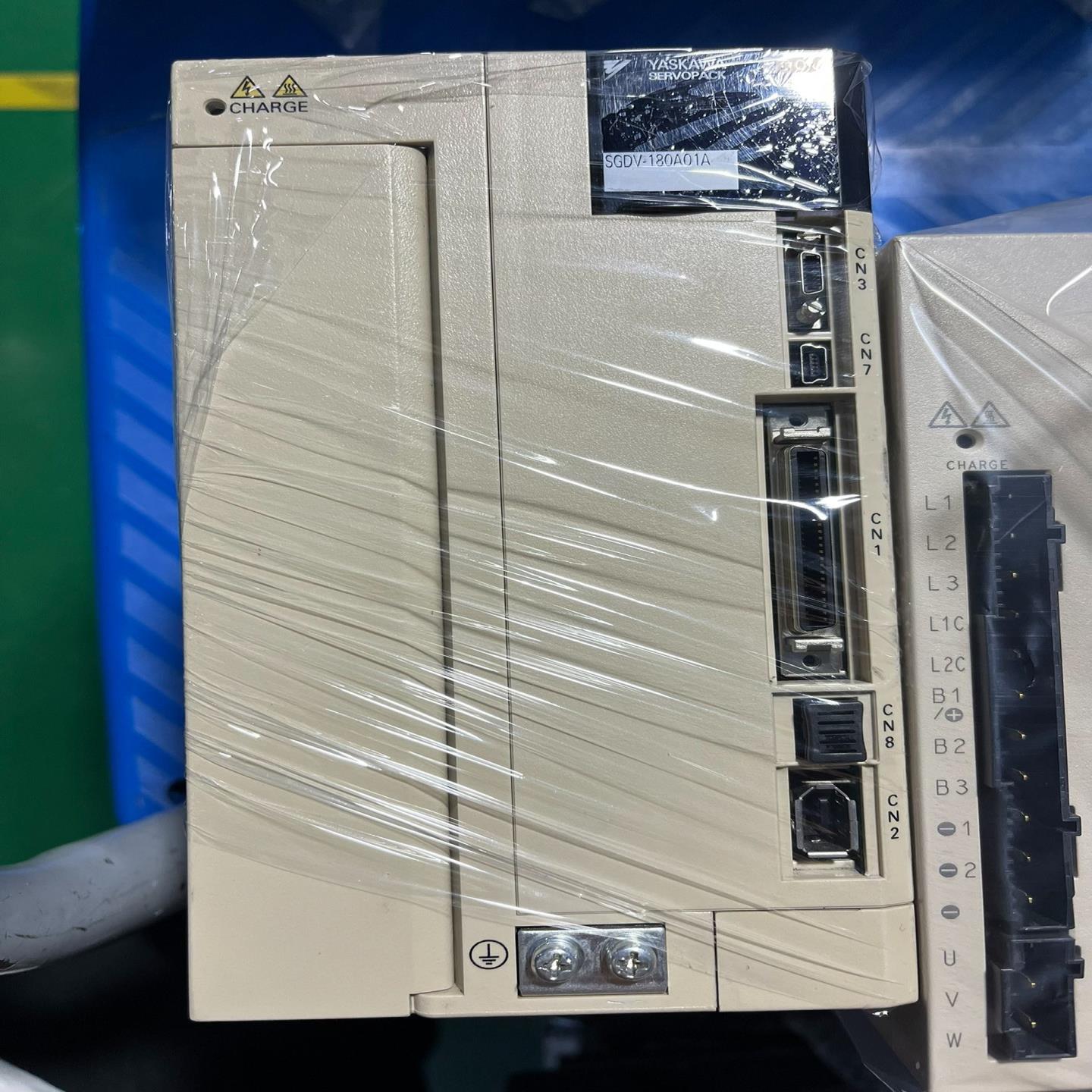 安川七系五系2KW1KW15KW型号多成色新{天意设备}