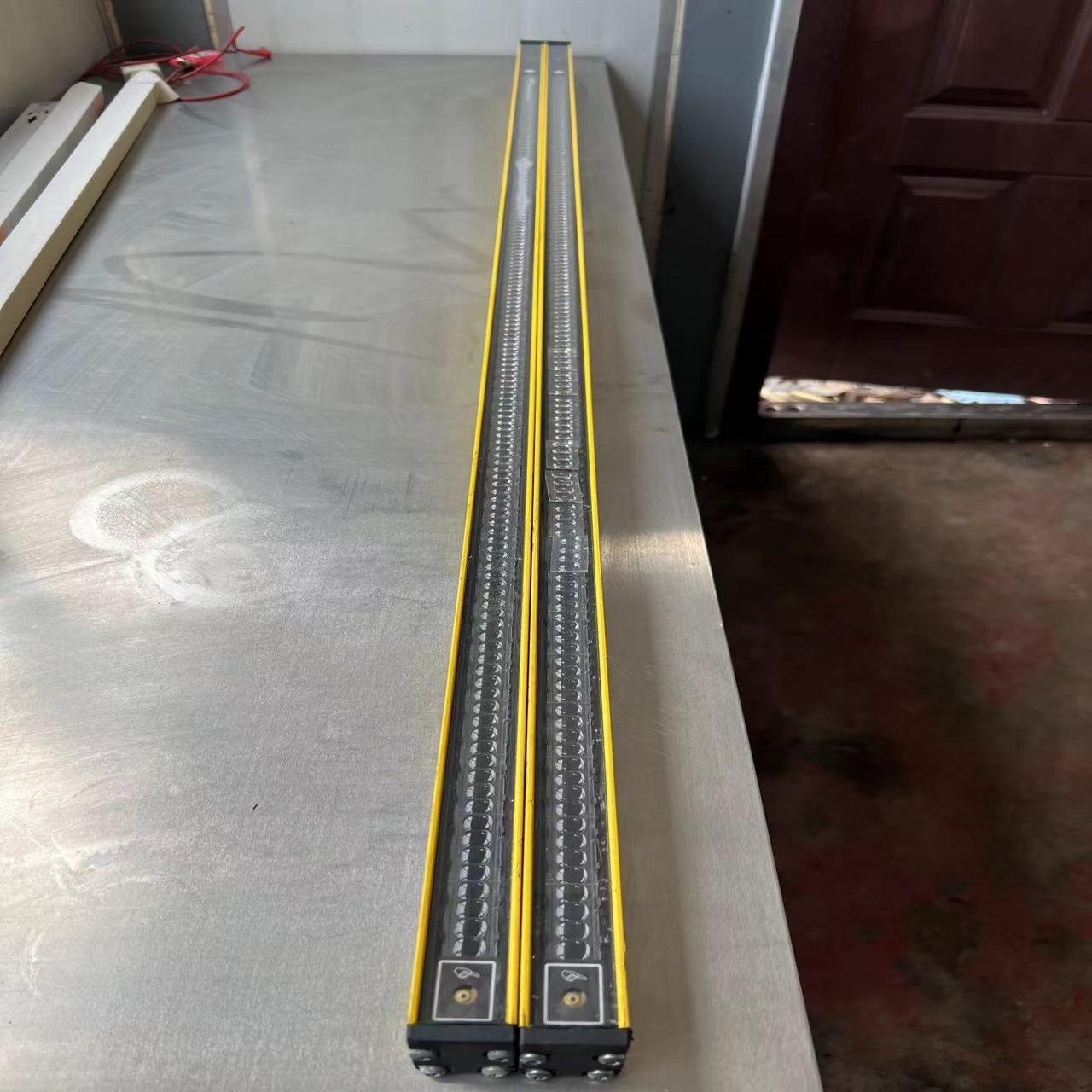 A-B罗克韦尔光栅445L-T4S1200YD2条{天意设备}