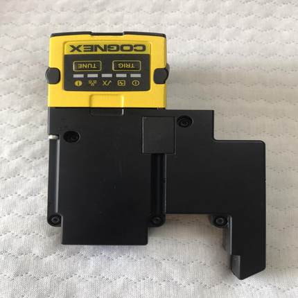 COGNEX 康耐视读码器 DM262UHD{天意设备}