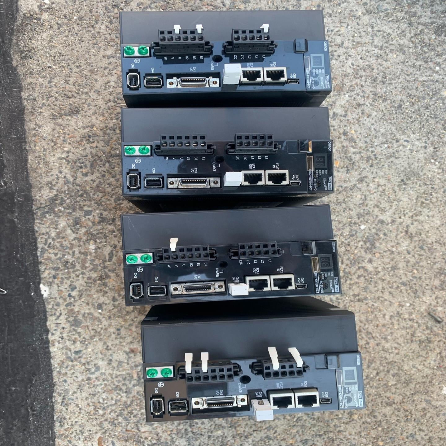 R88D-KN15H-ECT单位拆机件成色非常新无划痕{天意设备}