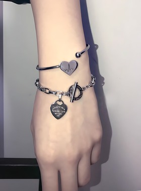 欧美爱心电图钛钢手镯男女开口可调节时尚镂空桃心形拼接潮流手饰