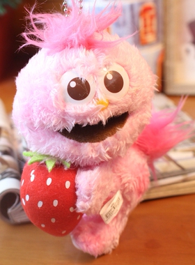 日单 环球 艾摩elmo moppy 粉色可爱抱草莓毛绒公仔 挂件