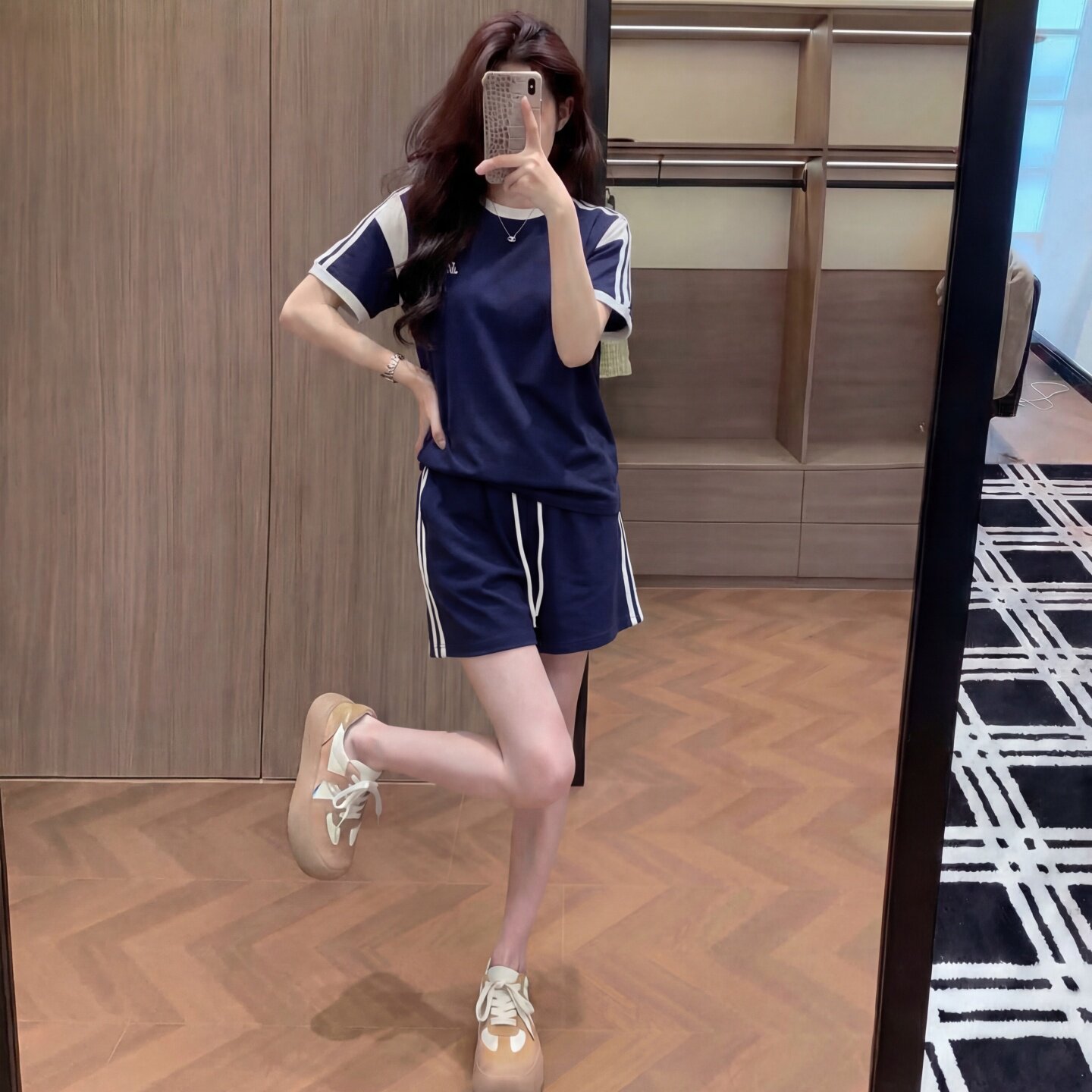 复古撞色刺绣短袖运动套装女夏季新款休闲风宽松显瘦短裤两件套潮