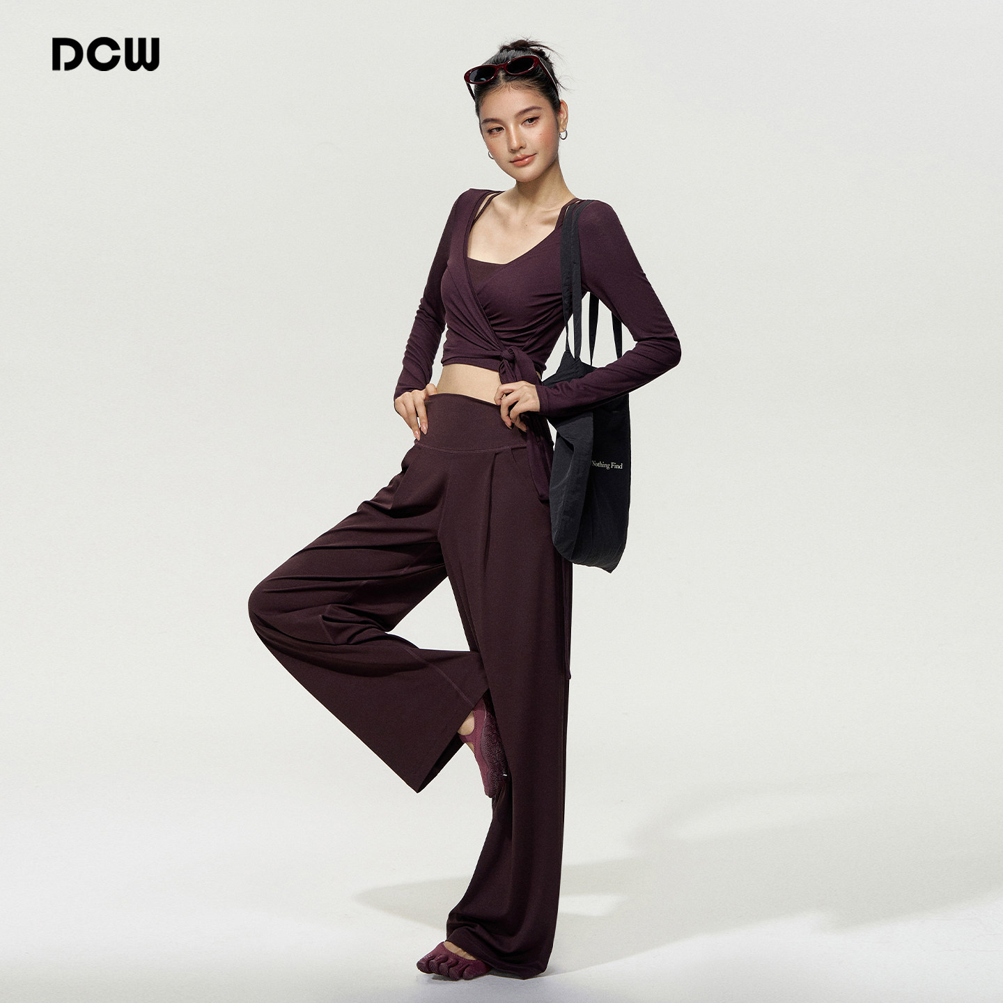 DCW普拉提绝美训练服瑜伽套装女绑带健身罩衫垂感宽松长裤两件套