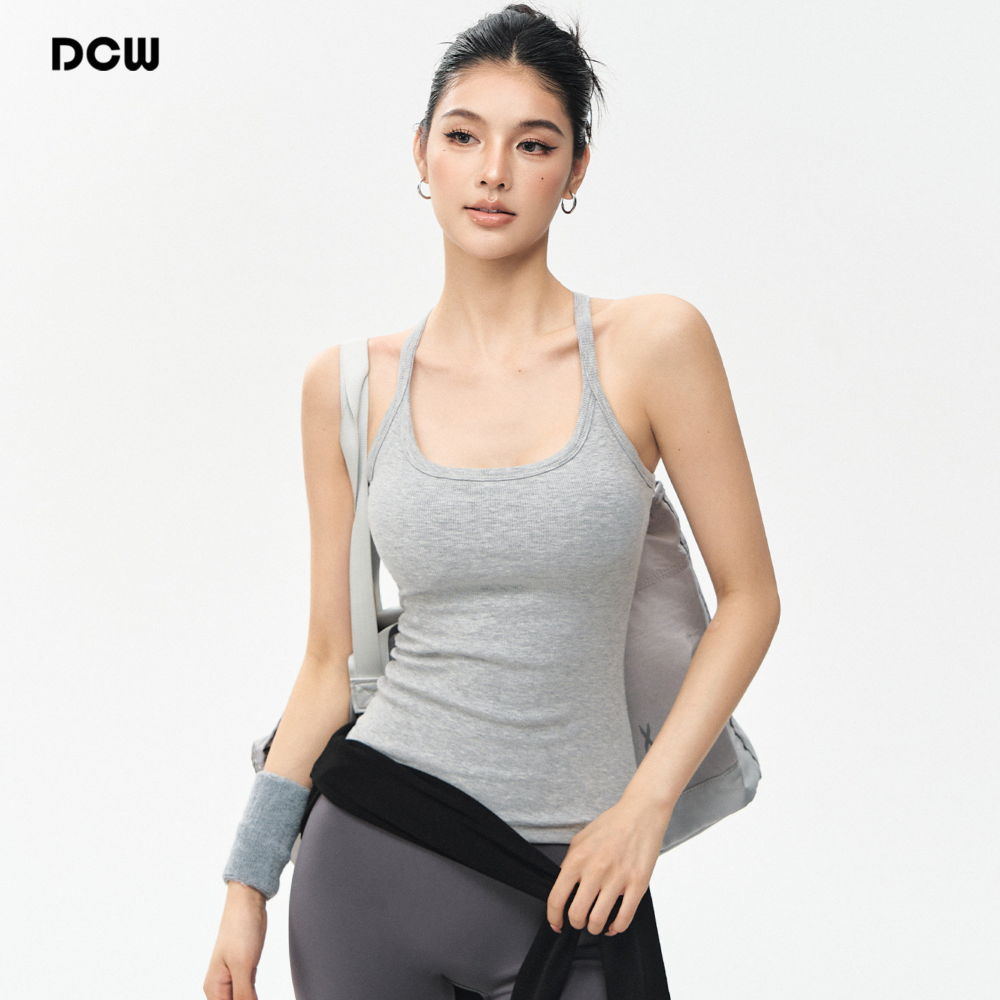 DCW运动背心带胸垫女外穿健身撸铁专用训练吊带普拉提瑜伽服上衣