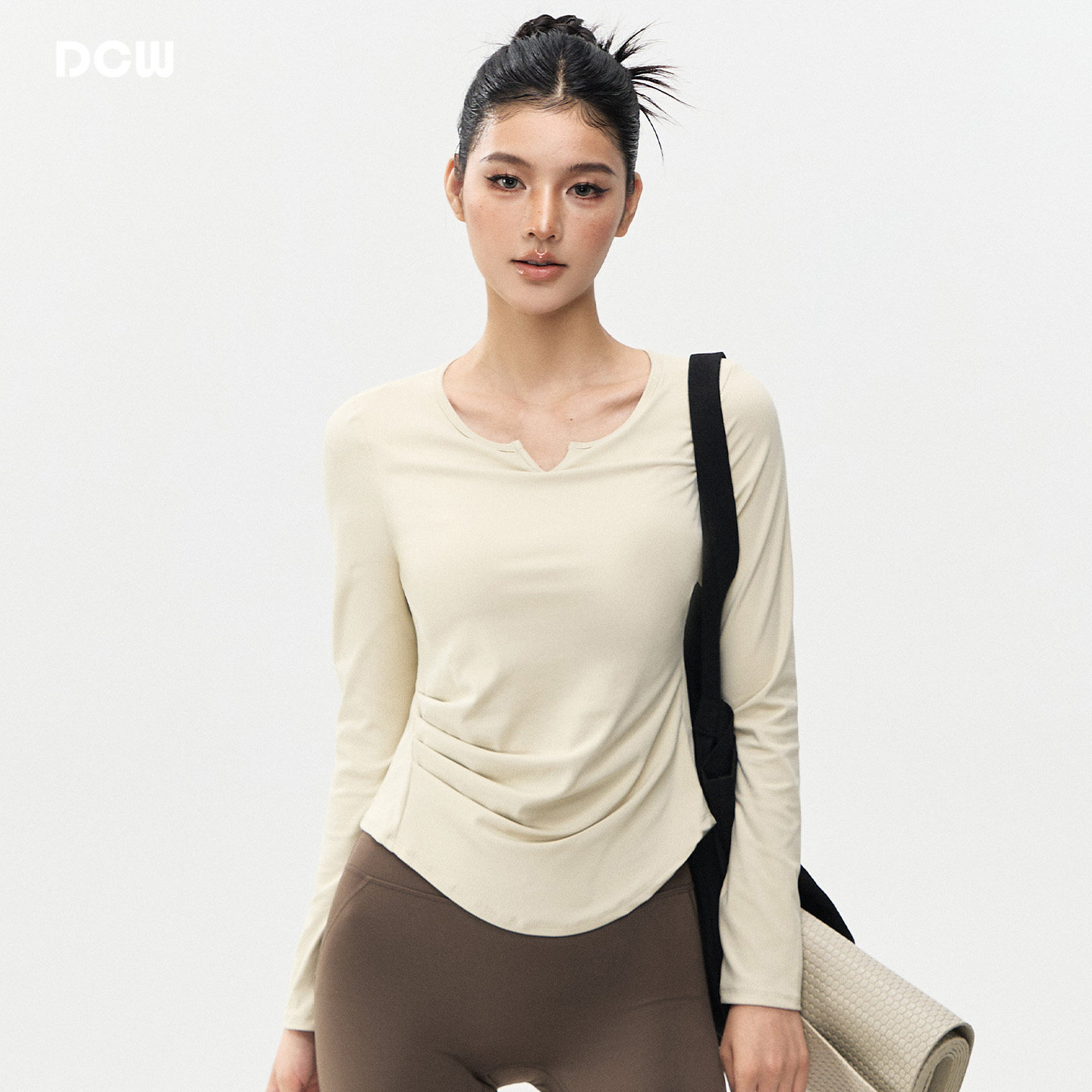 DCW带胸垫运动上衣女V领弹力修身显瘦健身长袖普拉提训练瑜伽t恤,运动服/休闲服装,健身衣,淘宝优惠券,粉丝福利购,淘宝优惠卷