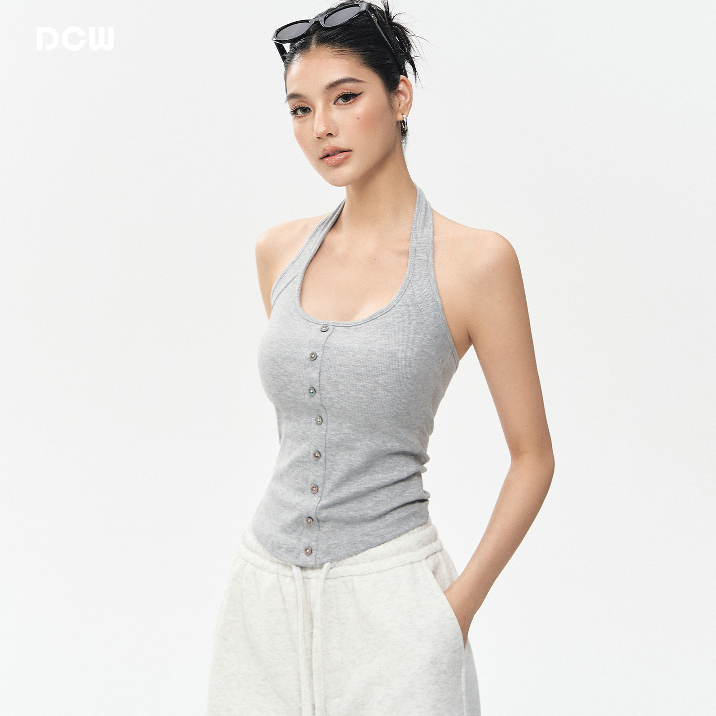 DCW带胸垫运动背心女挂脖露背性感健身文胸跑步训练瑜伽上衣无袖,运动服/休闲服装,运动背心,淘宝优惠券,粉丝福利购,淘宝优惠卷