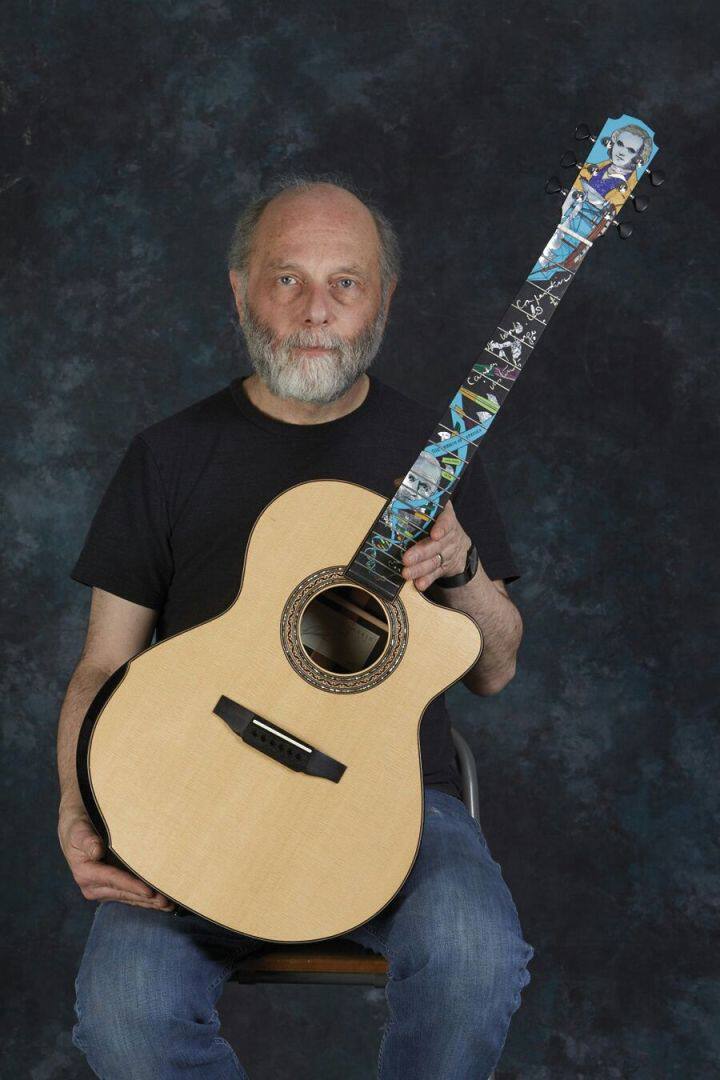 一格乐器吉他手工民谣古典吉他面单全单吉他定制