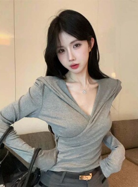 不规则连帽长袖t恤女春秋纯欲辣妹性感低胸v领上衣灰色打底衫内搭