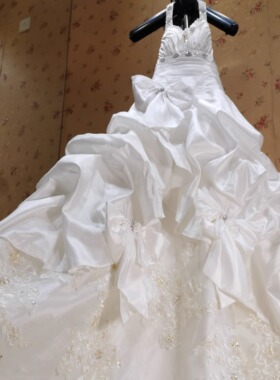 成都罗曼蒂克婚纱宫廷复古挂脖款211052特价包邮