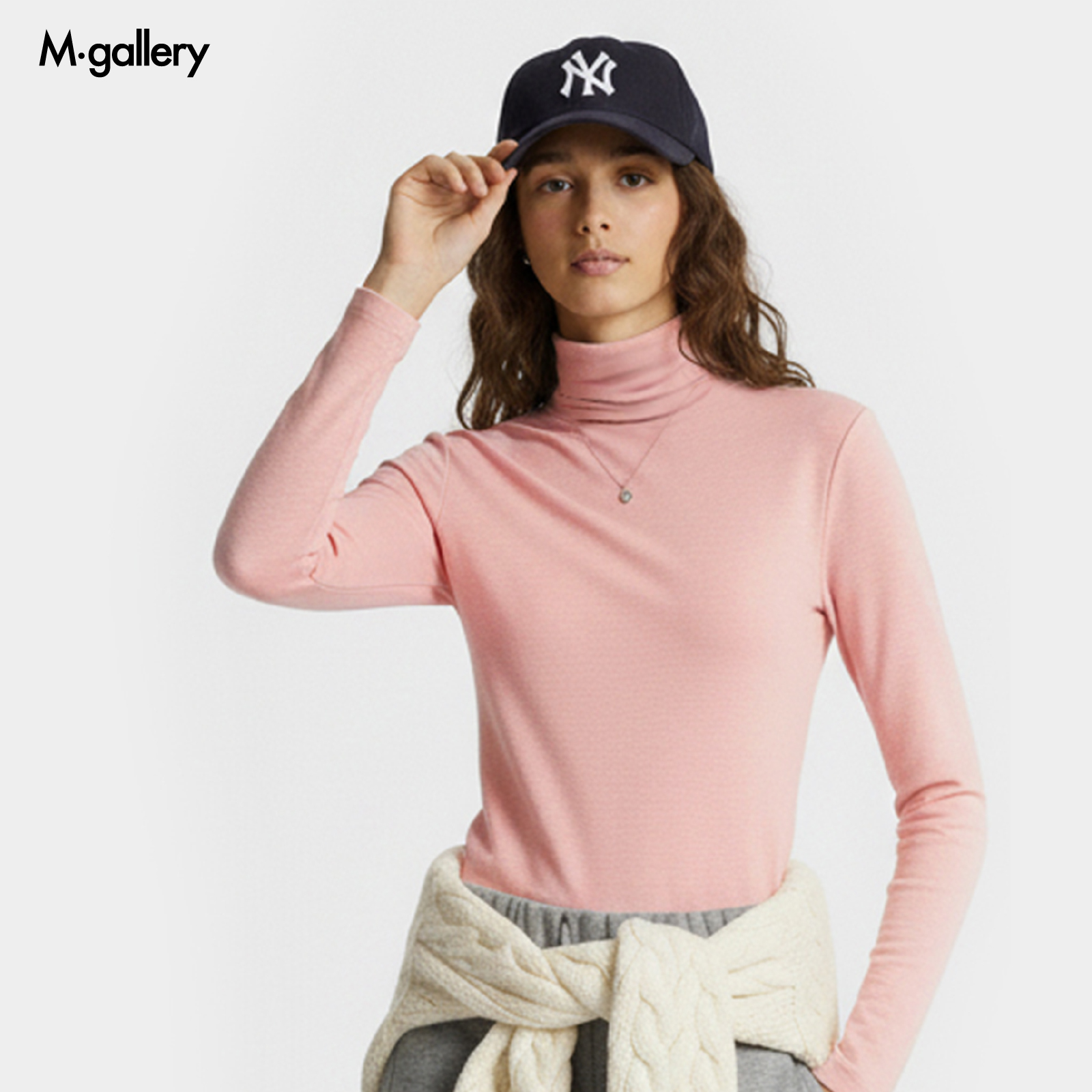 Mgallery羊毛蚕丝混纺绒感保暖堆堆领高领修身打底衫25AWT0007