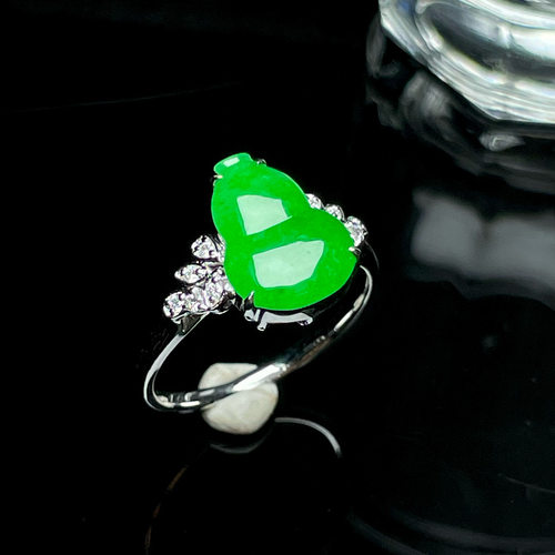 特价小夏珠宝18K金南非钻镶嵌缅甸天然A货翡翠冰种阳绿葫芦戒指