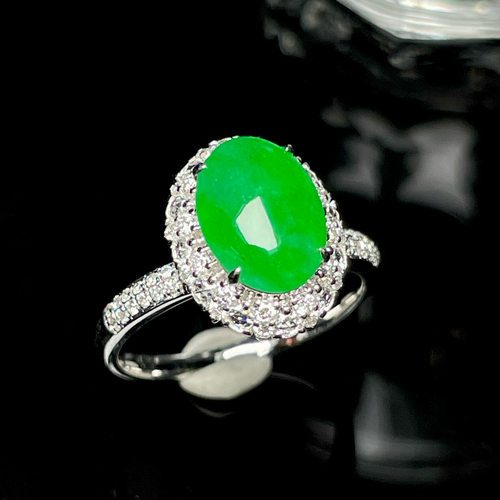 特价小夏珠宝18K金南非钻镶嵌缅甸天然A货翡翠冰种阳绿蛋面戒指