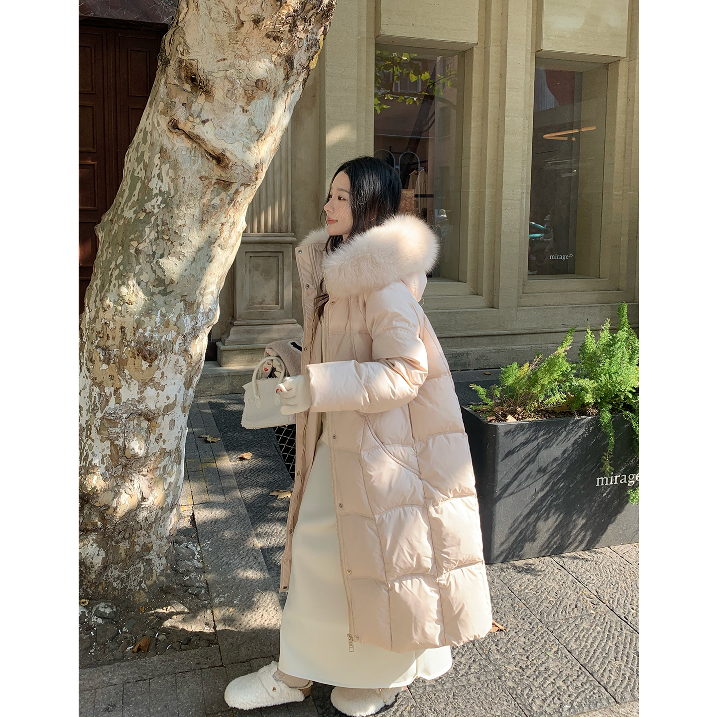 2025新款羽绒服女款连帽外套