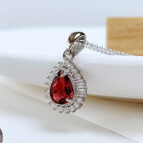 沛孚天然红碧玺吊坠项链