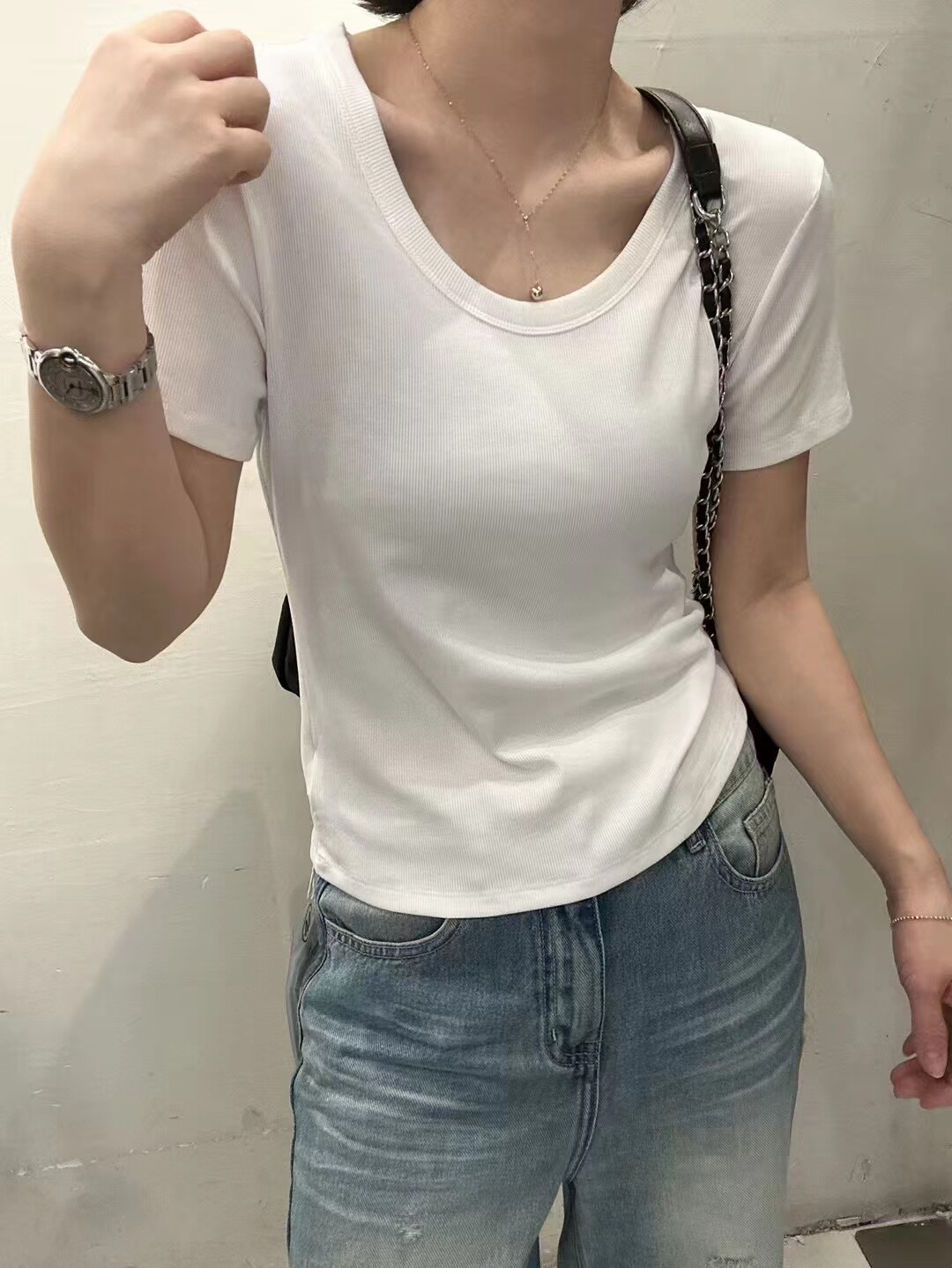 新款短袖螺纹T恤U领棉女高弹力圆领上衣纯色打底简约休闲t血加肥