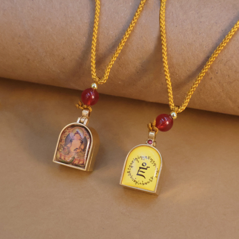 唐卡黄财神吊坠楞严咒绿渡母空心吊坠本命佛吊坠钛钢嘎乌盒项链