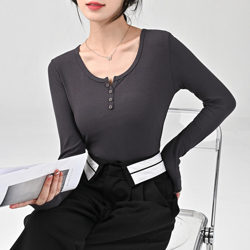领恤女内搭修身秋季新款打底衫女长袖纽扣设计感气质上衣服