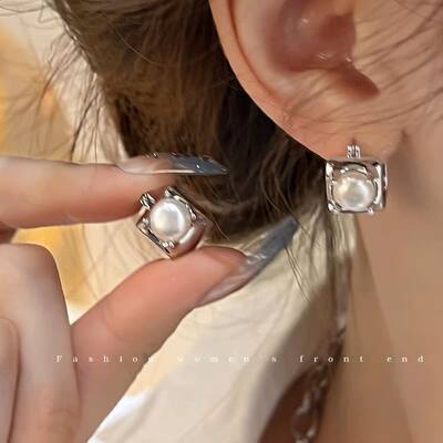 小众设计感简约珍珠方形耳环ins冷淡风轻奢气质耳扣韩国网红耳饰