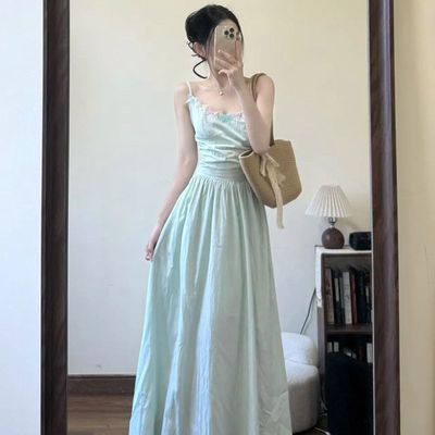 法式温柔风绿色吊带连衣裙女今年夏季漂亮气质显瘦收腰小个子长裙