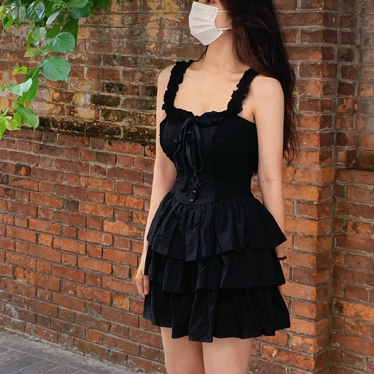 黑色法式吊带连衣裙女夏收腰显瘦