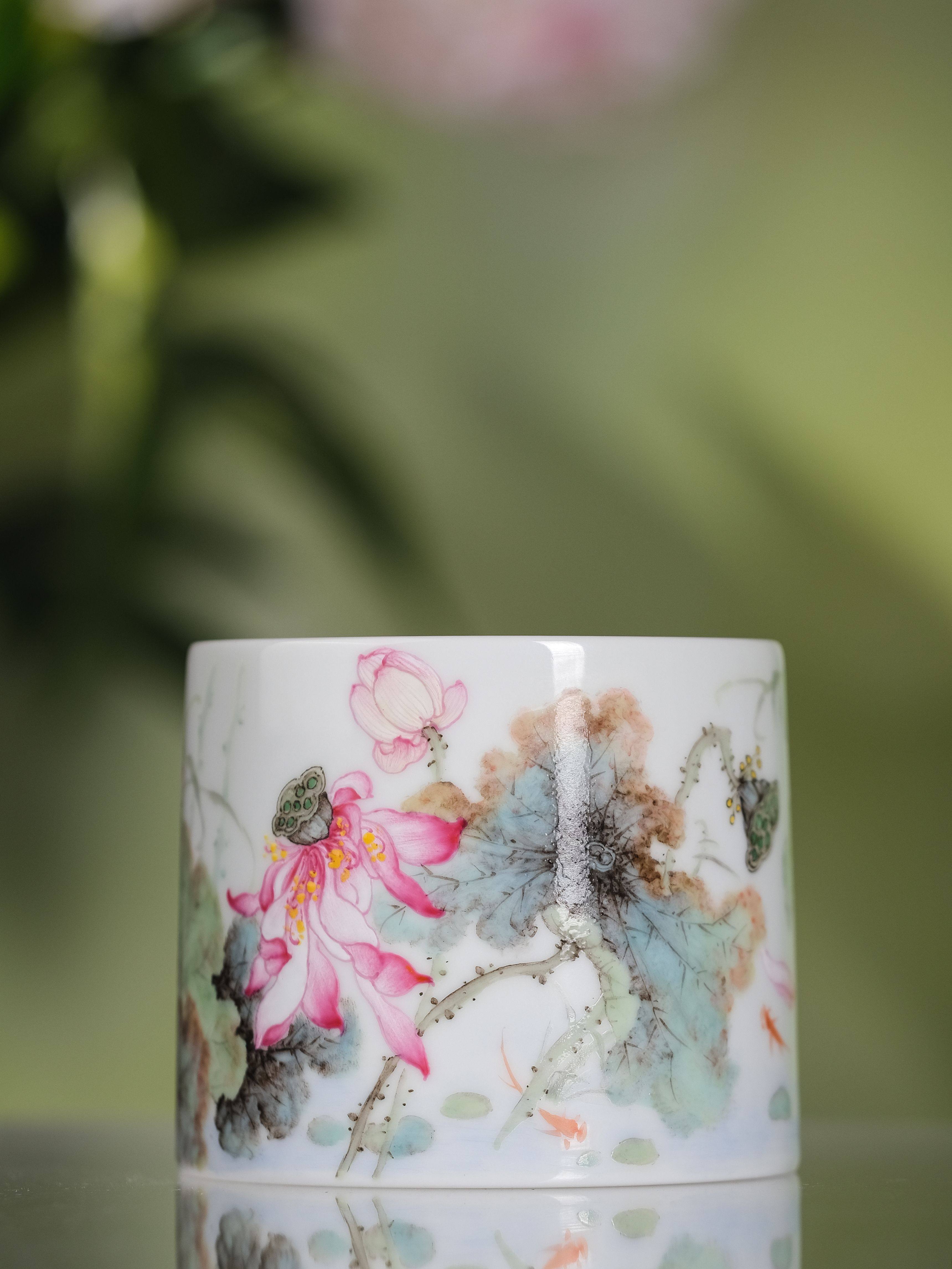 【新品】景德镇手绘粉彩釉上彩荷花酒杯小清新茶杯大号主人杯