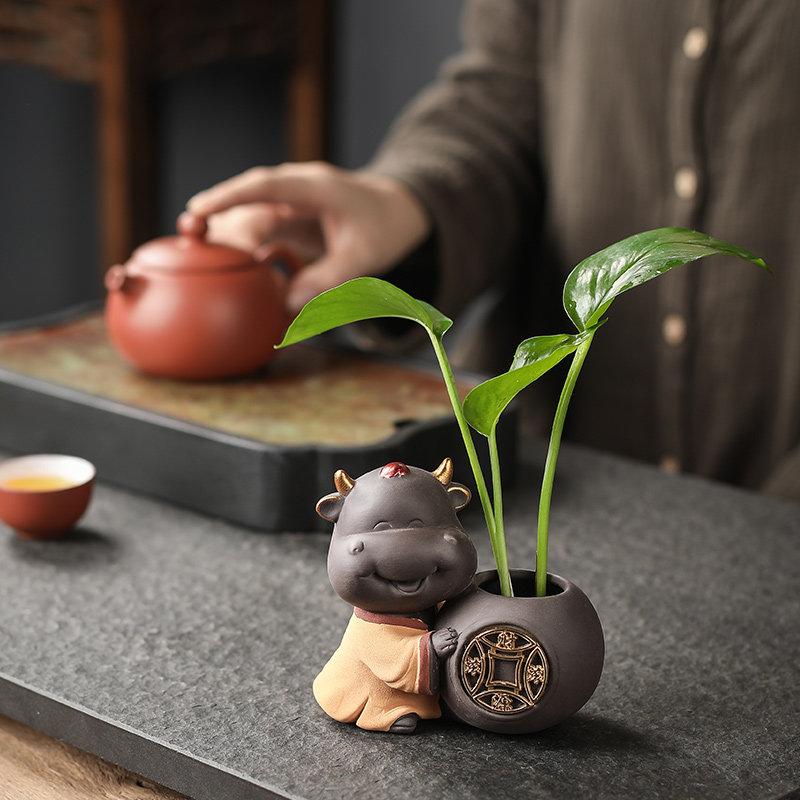 宇轩花器福牛茶宠招财手工精品图片