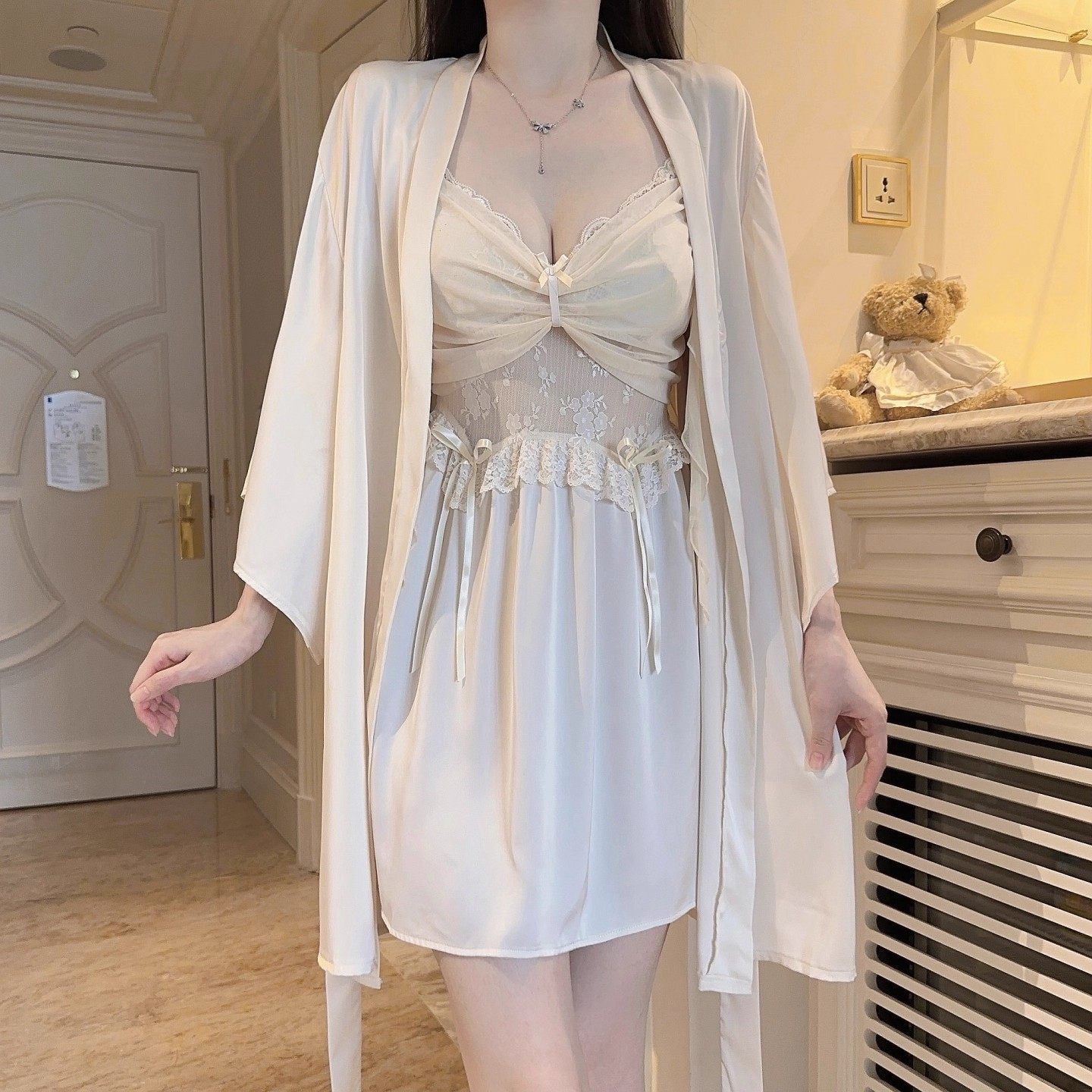 甜美纯欲缎面性感睡衣女带胸垫聚拢冰丝吊带睡裙家居睡袍两件套装,运动/瑜伽/健身/球迷用品,情侣装泳衣,淘宝优惠券,粉丝福利购,淘宝优惠卷