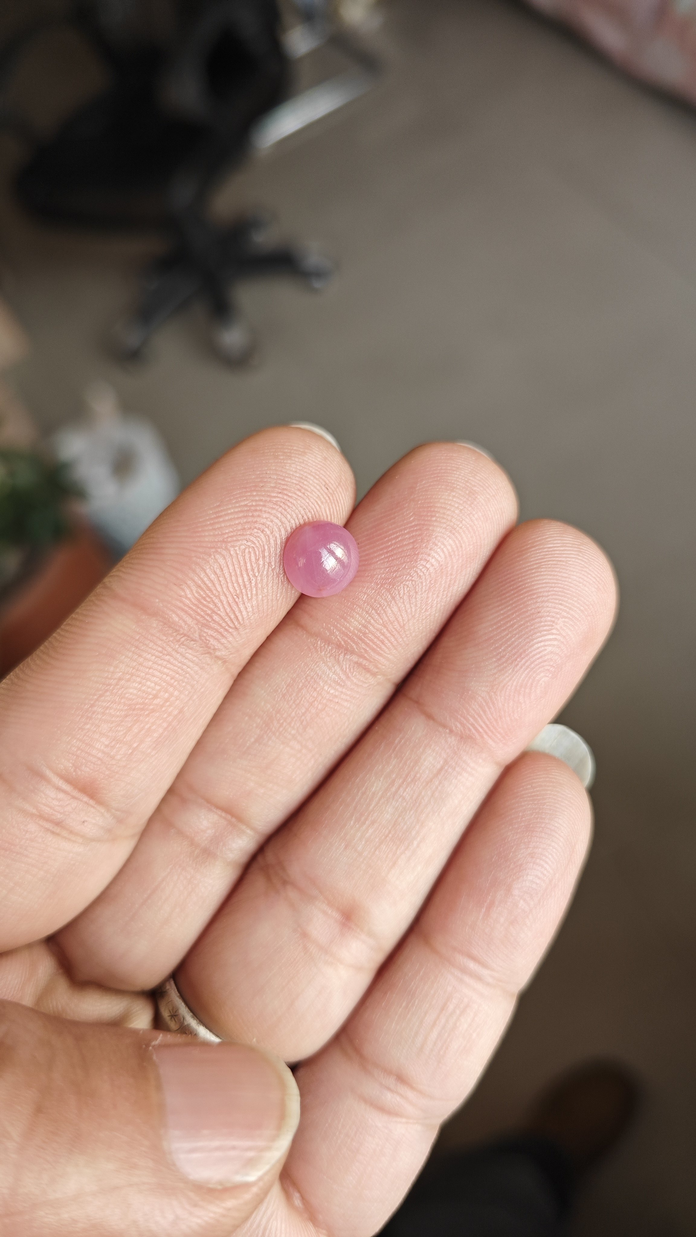 #无烧红宝石 天然南非红宝石裸石戒面 圆形8素面蛋面2.6ct桃花粉