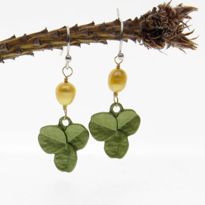 欧美日韩饰品Vintage绿色烤漆三叶草天然珍珠耳钉女式复古耳环坠