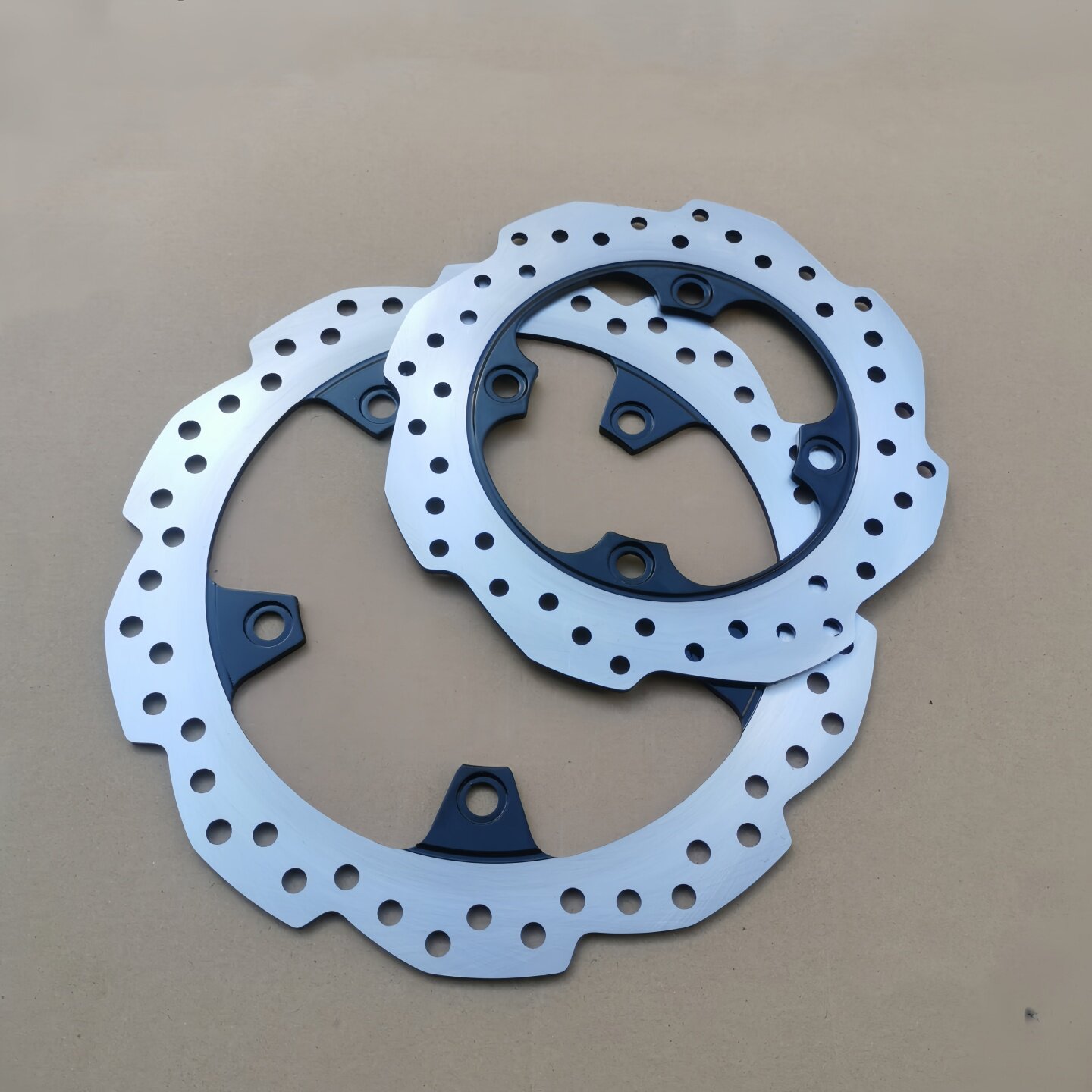 豪爵摩托车DL150刹车盘碟刹盘