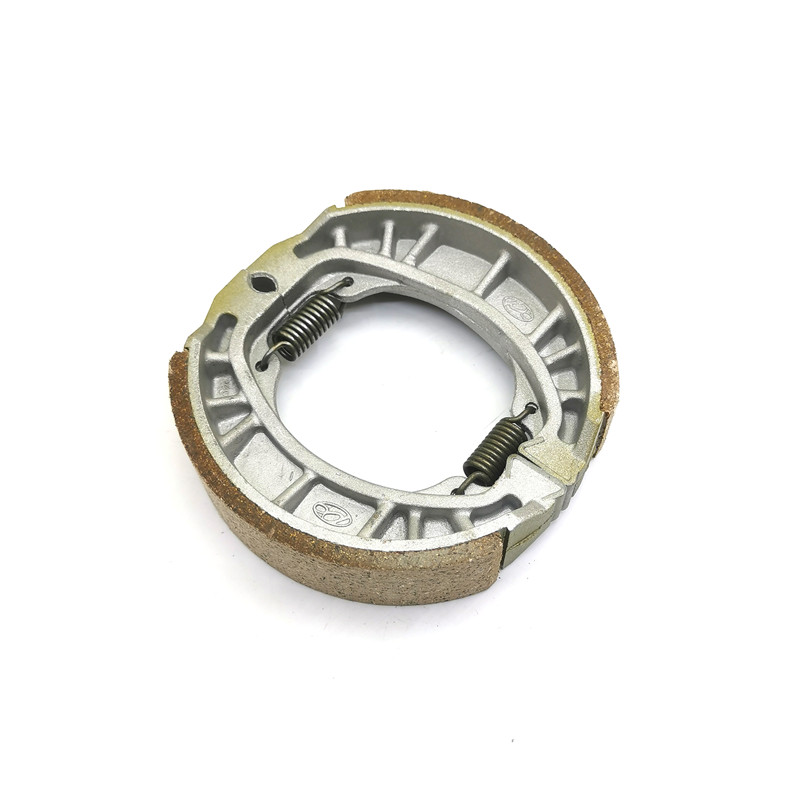 豪爵刹车皮HJ110弯梁摩托车