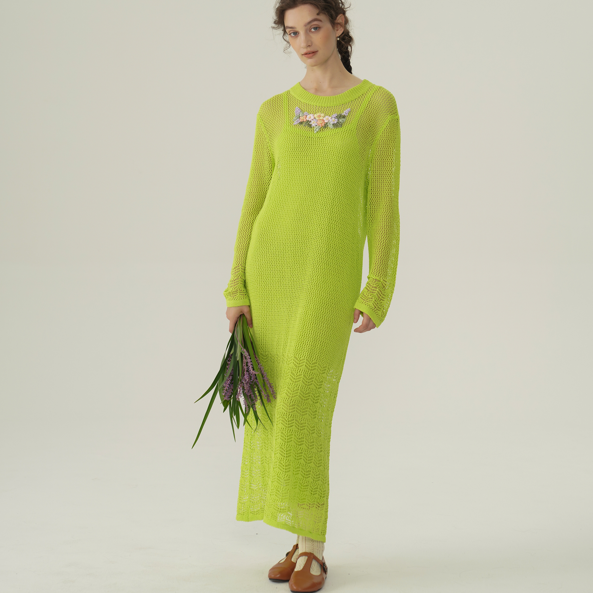 脸儿艺 嫩芽绿 镂空垂感针织 桑蚕丝混纺面料 慵懒宽松连衣裙