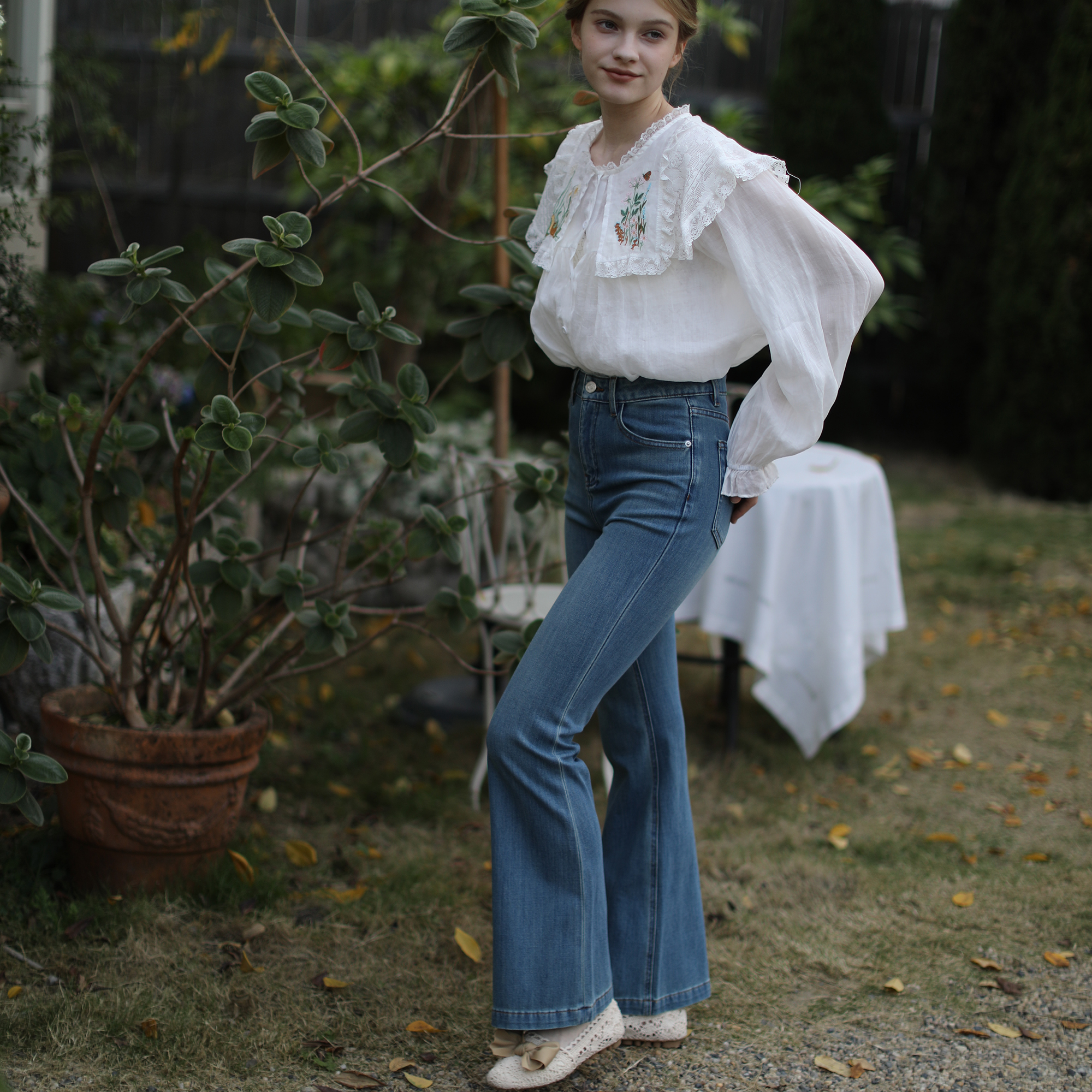 脸儿艺首创牛仔裤 莱赛尔 舒适万面弹 微喇修身长 牛仔裤