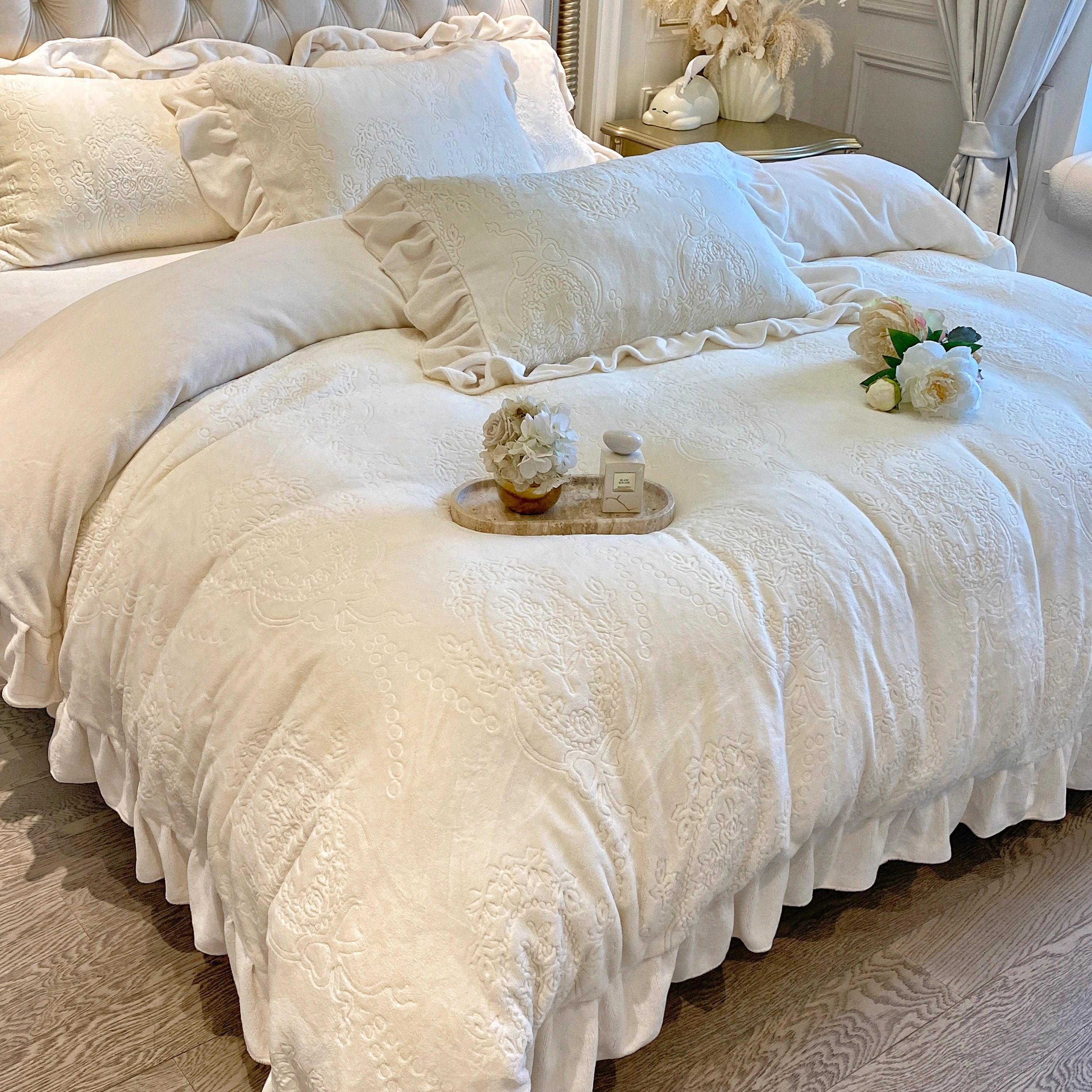 A类冬季法式少女心牛奶绒四件套雕花绒花边被套保暖加厚床单床品4,床上用品,床品套件/四件套/多件套,淘宝优惠券,粉丝福利购,淘宝优惠卷