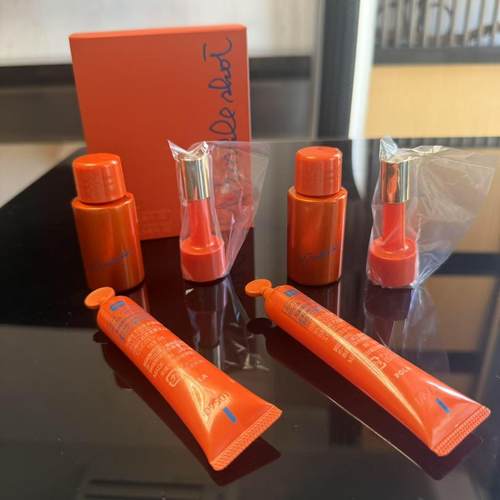 套裝宝丽抗皱先行精华