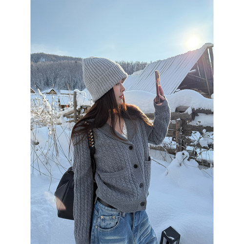 Here yaya shop 高智淡人老钱风麻花元宝领松弛感100%羊毛毛衣