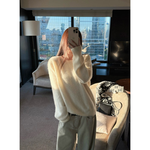 Here yaya shop 微甜奶霜温柔软绵绵无缝一体山羊绒羊毛拉毛毛衣