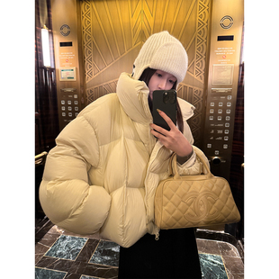 发酵小面包奶呼呼蓬松时髦立领90白鸭绒羽绒服 shop Here yaya