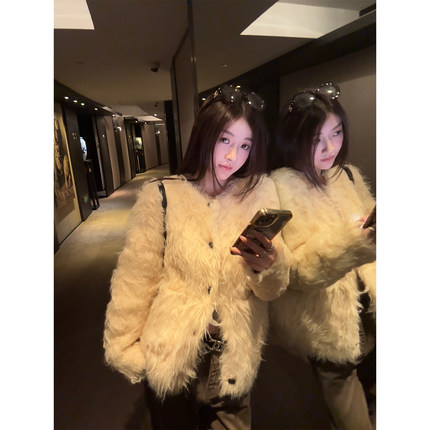 Here yaya shop清冷柔烟高级特殊工艺羊毛拉毛绝美氛围感温暖毛衣