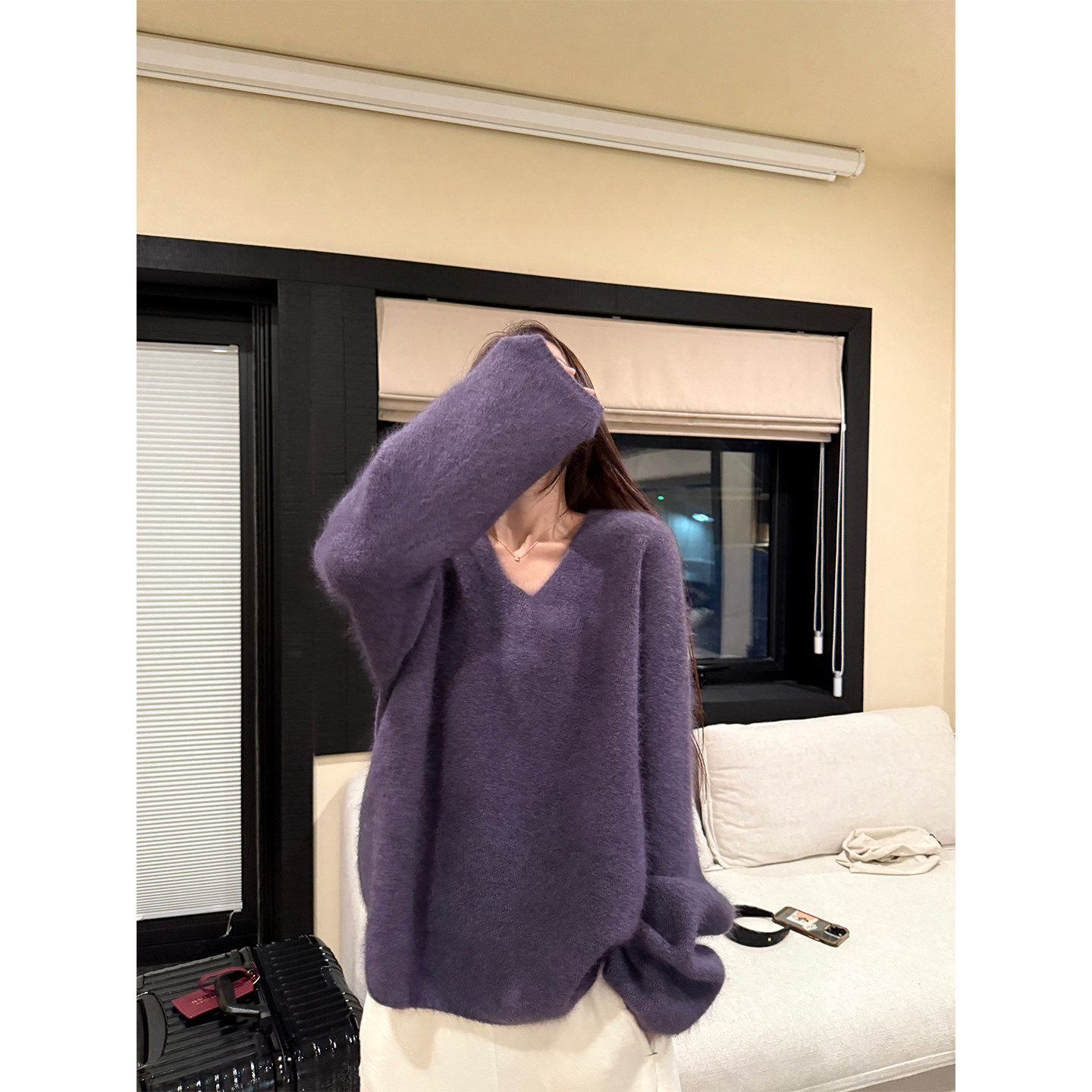 Here yaya shop 12.26 20:00葡萄奶昔软绵绵加厚兔毛显白v领毛衣
