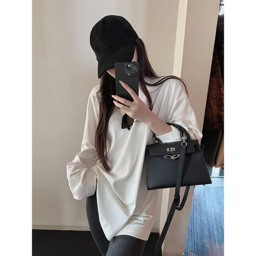 Here yaya shop 11.24 冬日叠穿法则慵懒随意感棉质基础大大t