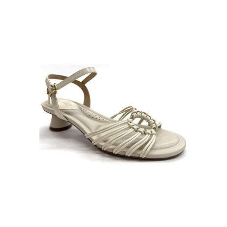 千百度女鞋高跟罗马凉鞋2026新款绝美低跟粗跟专柜正品A26355033