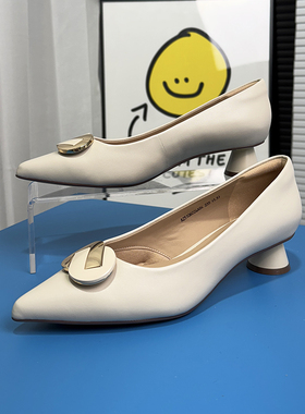 千百度女鞋浅口单鞋高跟鞋粗跟2025新款春绝美法式低跟A25106024