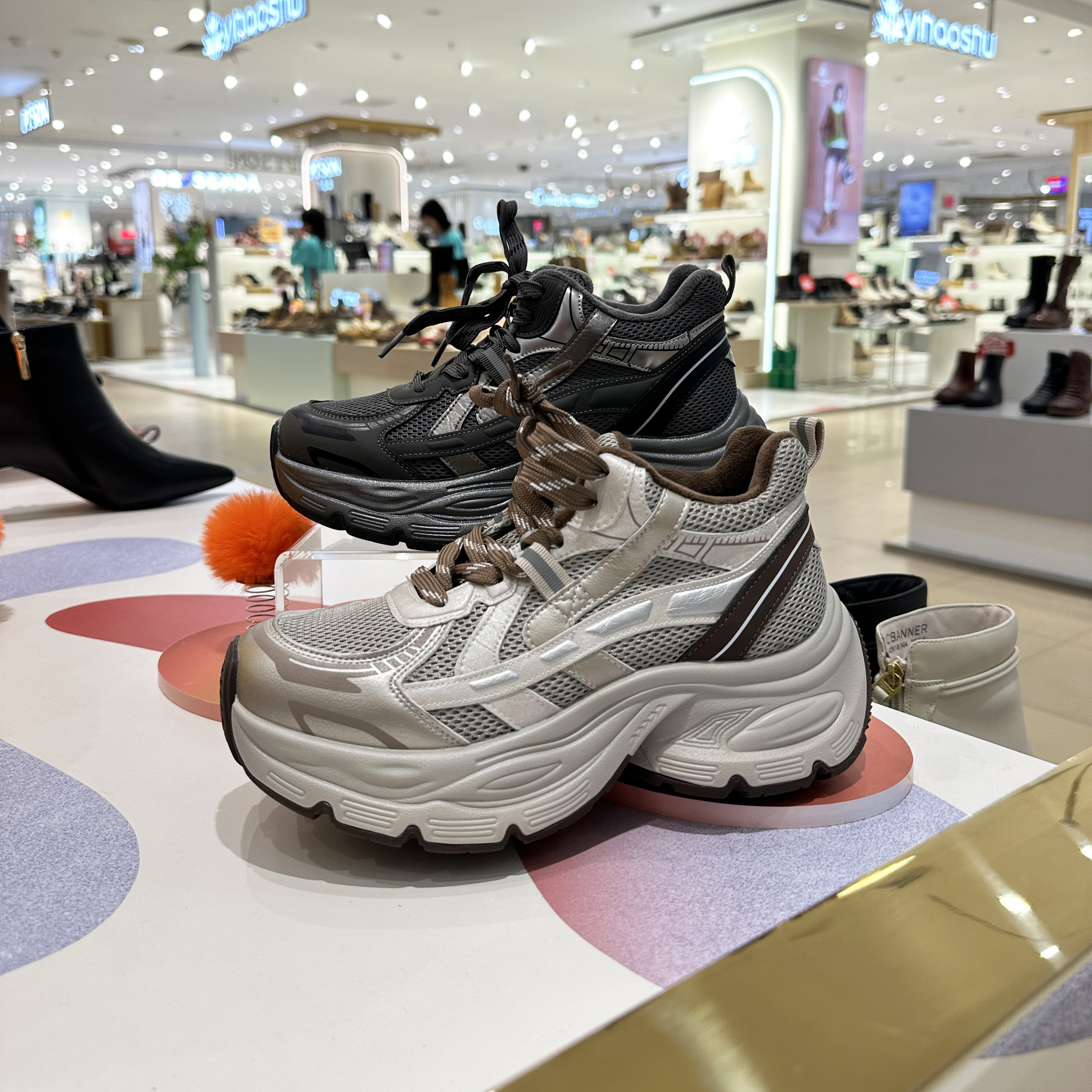 千百度女鞋加绒短靴商场同款正品
