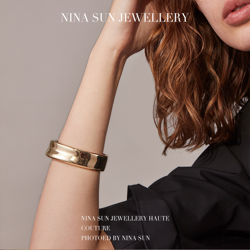 Nina sun European and American metal rock wide edge personalized fashion start Bracelet simple bracelet jewelry trend decoration